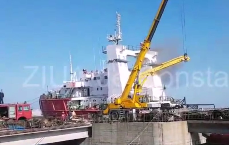 VIDEO&FOTO/ Incendiul de pe nava Hercules din Portul Constanța a fost lichidat
