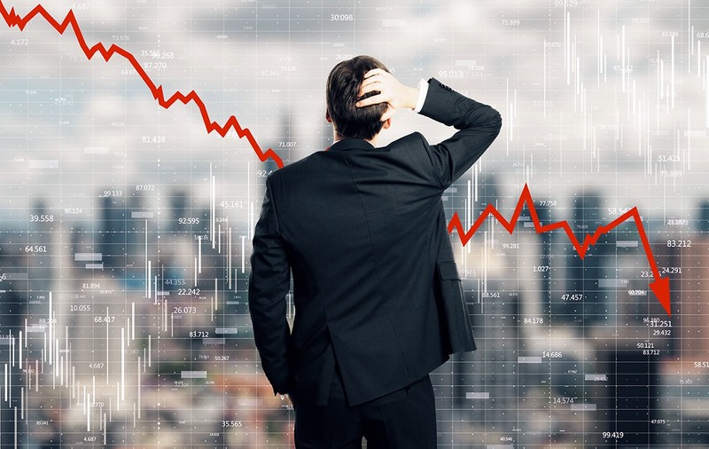 Zona euro va intra probabil în recesiune, după ce creșterile de prețuri au afectat cererea