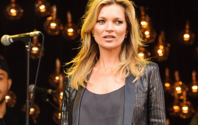 Kate Moss – Style-icon-ul a lansat o nouă colecţie de haine. Fanii au fost în delir. 