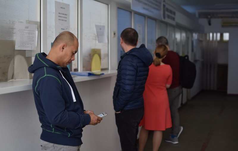 1 Mai muncitoresc fără muncitori. Keysfin: România trece prin cea mai gravă criză de forţă de muncă din istorie, sistemul educațional este complet inutil