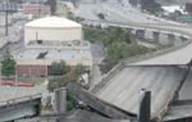S-a rupt in bucati!