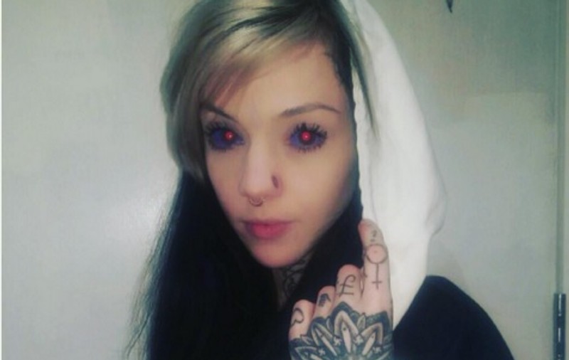 Femeia extraterestru! Cum o arată o britanică după ce și-a modificat corpul! FOTO+VIDEO