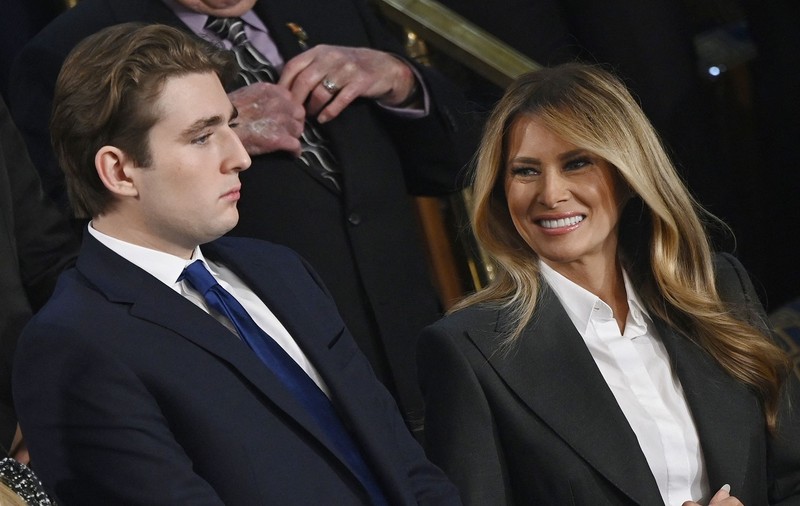 Cum s-a îmbrăcat Melania Trump la Starea Uniunii 2026 în fața Congresului SUA. Președintele a ținut un discurs de o oră și 47 de minute