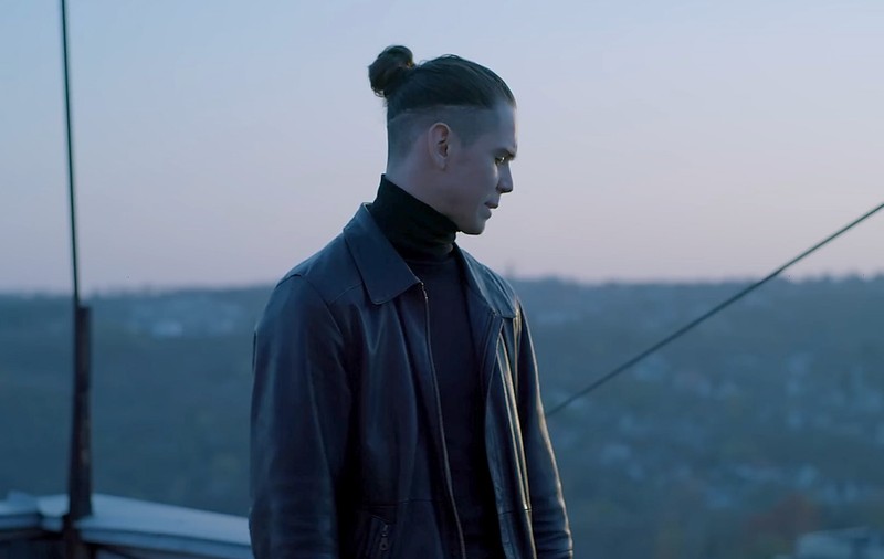 Cine este Satoshi, noul fenomen de pe scena muzicii din Basarabia. Se deschide cariera lui în România