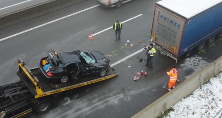 Autostrada a fost blocată mai mult de o oră. Foto: Matthias Lauber
