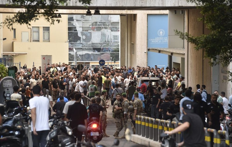 Metoda prin care Mossad s-a asigurat că luptătorii Hezbollah țineau pagerele cu amândouă mâinile, atunci când acestea au sărit în aer | VIDEO