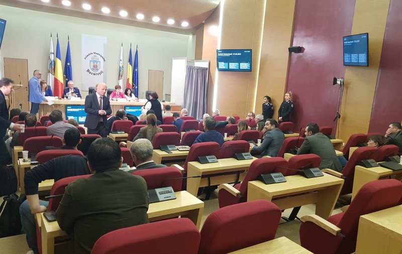 Firea, despre viceprimarul Bădulescu, la ședința CGMB în care se votează schimbarea lui din funcție: „Muncește foarte mult, e nonstop la primărie. Dar acum primează factorul politic”
