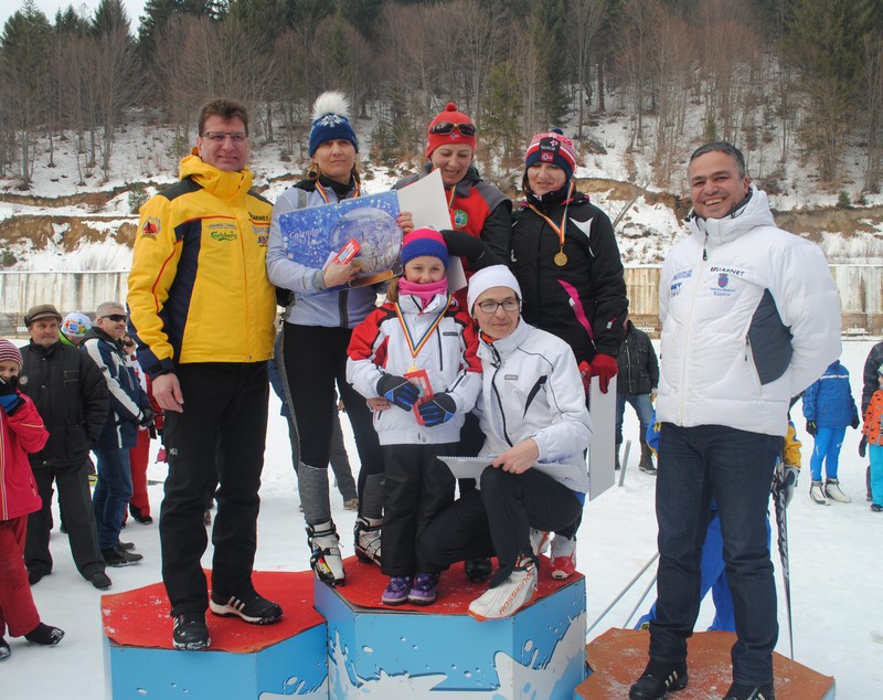 Participare record la „Patrula Veteranilor” de la Râșnov în cadrul Zilei Mondiale a Zăpezii