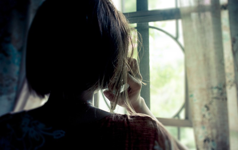 UCISĂ DUPĂ CE A CERUT AJUTORUL LA 112. Polițiștii care trebuiau să intervină, dar nu au făcut nimic, au scăpat de judecată prin prescrierea faptelor. Unul dintre agenți s-a apărat spunând că nu a ajuns la urgență pentru că era la toaletă