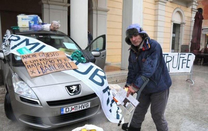 Drama unui român invalid din Italia. Ţepuit de bancă, a pierdut banii primiţi după accidentul care i-a distrus viaţa