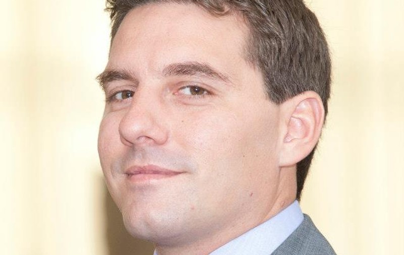EXCLUSIV/ Mama fiicei nelegitime a Prințului Nicolae își spune pretențiile. „Poate să rămână la stadiul de liniuță în certificat”