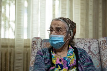 Tanti Oița