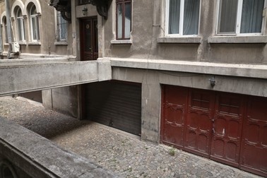 Blocul C.A.M. din Piața Lahovary