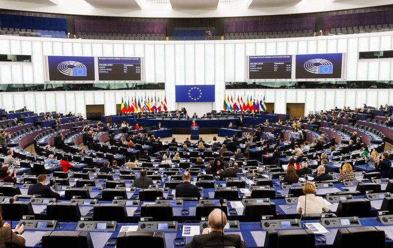 Un nou scandal de corupţie în Parlamentul European. Poliţia belgiană efectuează percheziţii şi audiază mai multe persoane într-o anchetă legată de Huawei