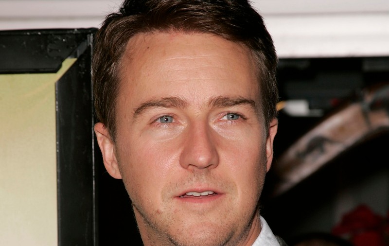 Edward Norton nu va mai interpreta rolul Hulk în The Avengers