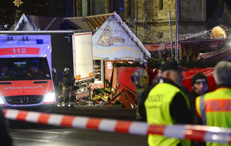Târgul de Crăciun din Berlin, unde a avut loc atentatul, se redeschide