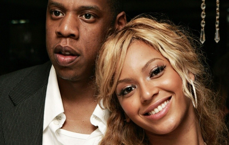 Beyonce susţine că a fost dezvirginată de Jay-Z