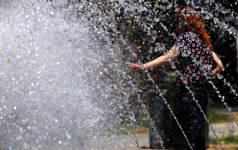 Aproape toată țara, sub alerte de caniculă până mâine. Zonele unde temperaturile ajung la 38°C
