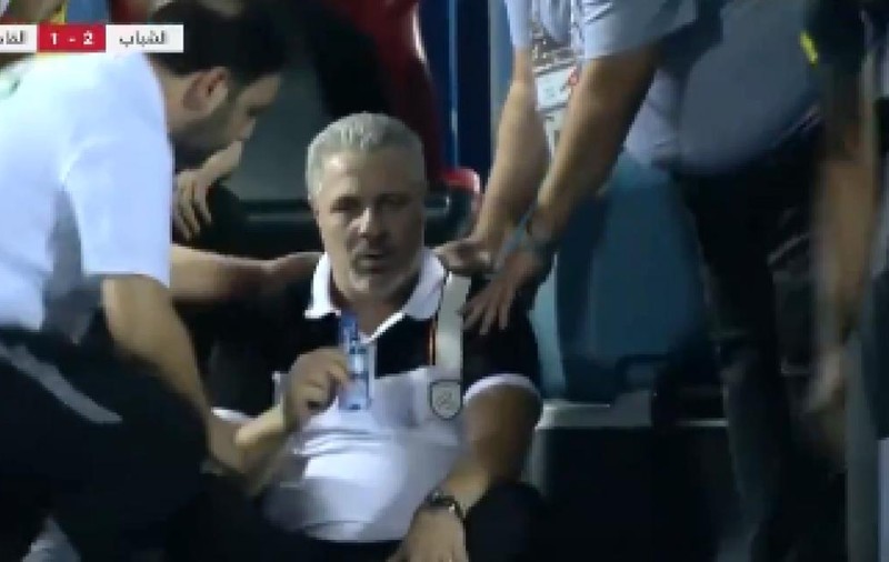 VIDEO ȘOCANT / Prima reacție a lui Șumudică după ce a leșinat pe banca lui Al Shabab. Meci interzis cardiacilor și pentru Reghe