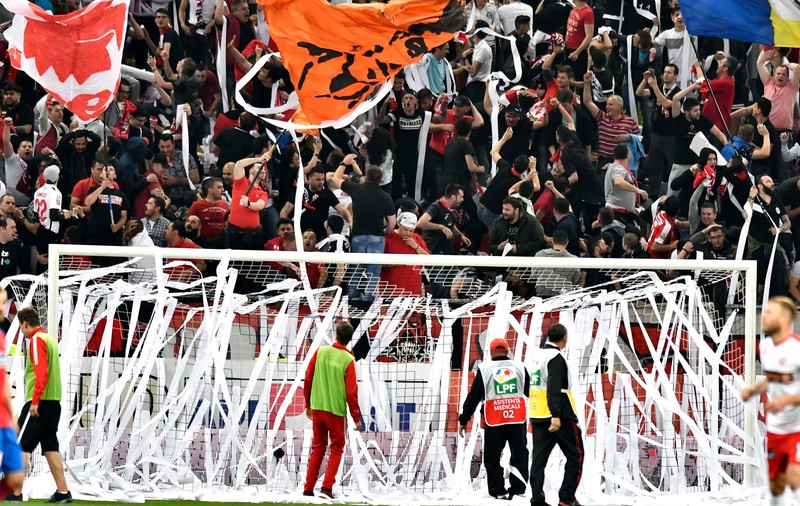 LPF interzice rolele de hârtie pe stadioanele din Liga 1. Care este motivul acestei decizii