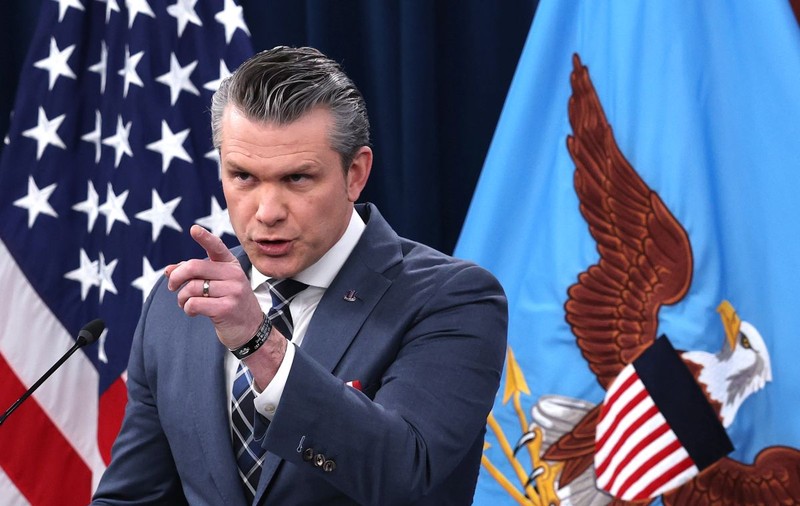 Pete Hegseth a mai găsit un motiv ca să critice Europa și spune că plajele din Spania, Italia, Grecia şi Bulgaria sunt „invadate”