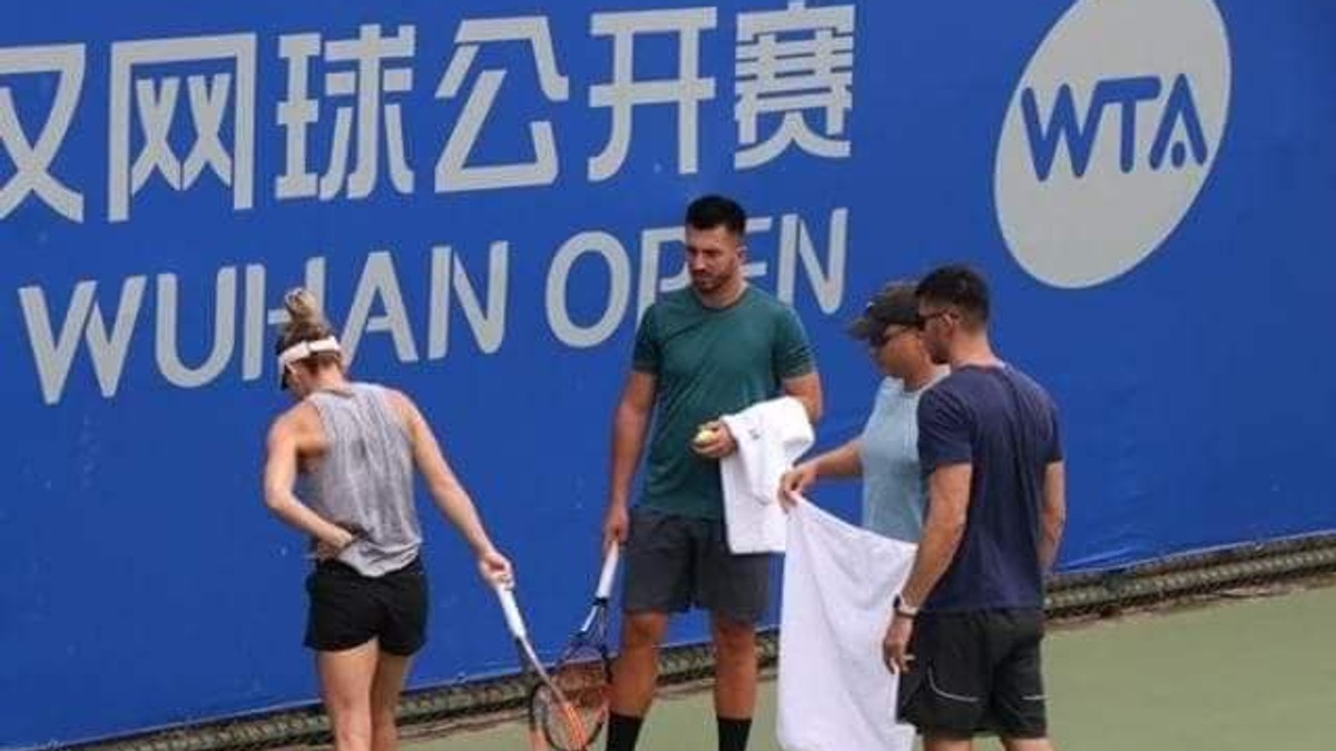 Ce accidentare are Simona Halep. ”Mereu am probleme cu spatele, aşa că ştiu cum să-l tratez”