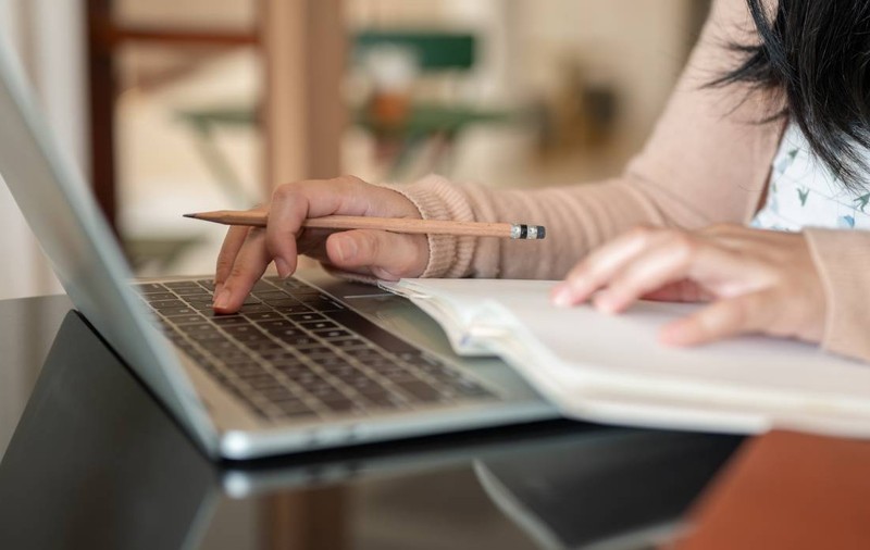 Amendă de 3.465 de lei la Iași pentru un răspuns trimis prin e-mail. Poliția ceruse scrisoare prin Poștă