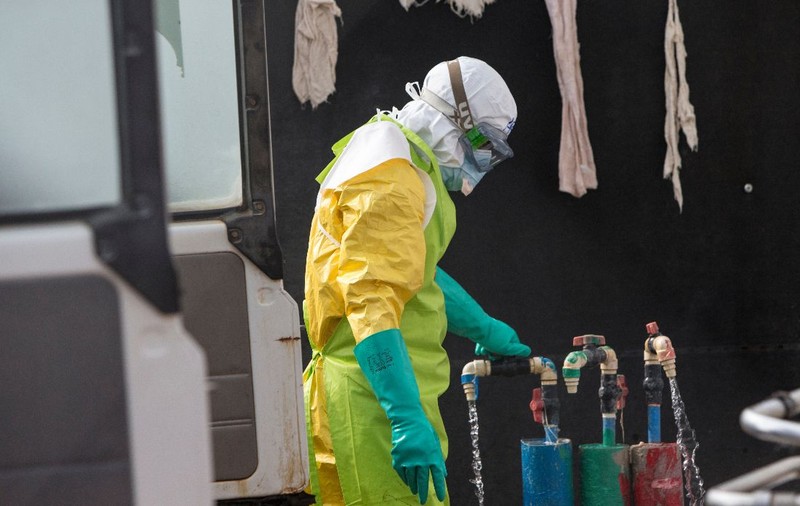 O epidemie de Ebola în Congo ar putea avea „consecințe amplificate la extrem”, pe timp de război, avertizează epidemiologul Emilian Popovici