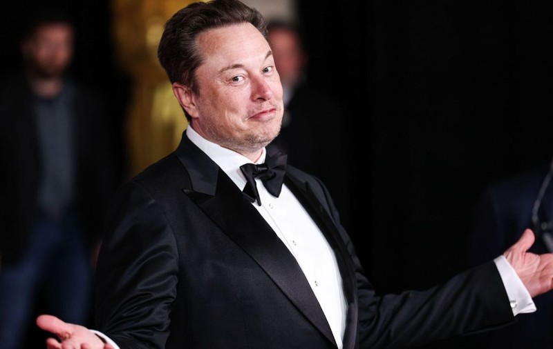 AI-ul lui Elon Musk spune că e mai în formă decât LeBron James și mai inteligent decât Leonardo da Vinci