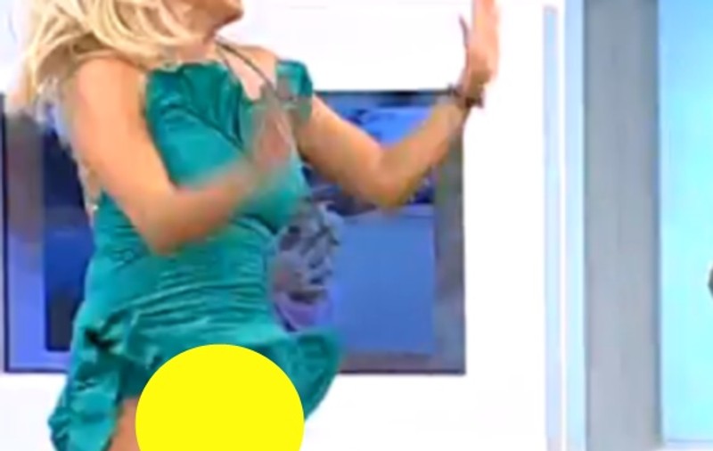 O prezentatoare TV de la noi, cu CHILOȚII LA VEDERE, în direct! Ce au văzut telespectatorii | FOTO