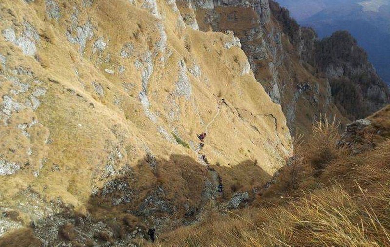 O turistă rănită în Munţii Bucegi A FOST SALVATĂ DUPĂ o operaţiune de 7 ORE