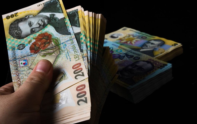 Câți bani a strâns un român, în medie, la Pilonul 2 de pensii. Activele urcă la 11% din PIB