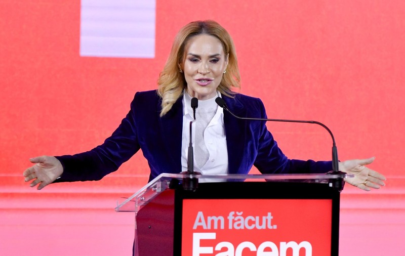 Propunerea făcută de Gabriela Firea pentru dependența tinerilor de TikTok, Instagram și Facebook