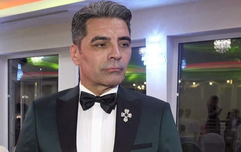Marcel Toader își petrece ultimul Revelion în casa pierdută. A acumulat datorii de 500.000 de lei la întreținere
