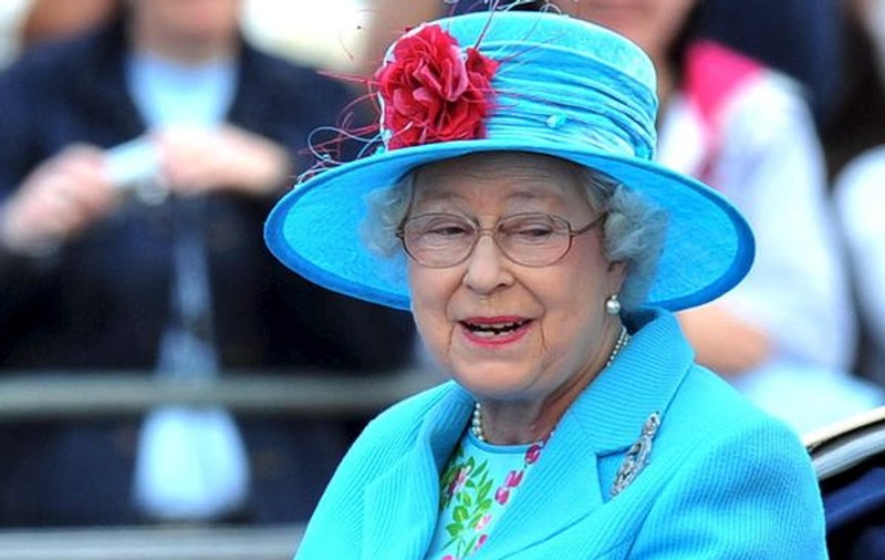 Doi muncitori de la Palatul Buckingham, bolnavi de gripă porcină