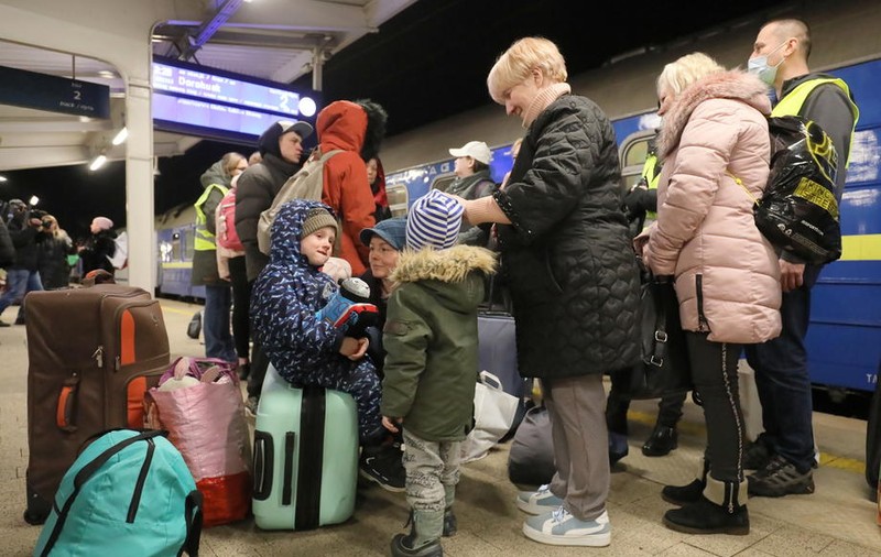 7 milioane de ucraineni, strămutați din cauza invaziei Rusiei, anunță Uniunea Europeană