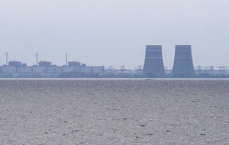 O dronă a lovit Centrala Nucleară Zaporojie și a făcut o gaură într-unul din pereți: este al doilea atac în două zile