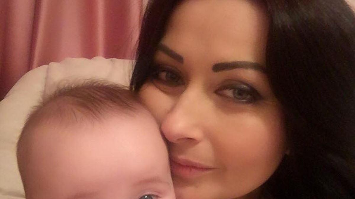 Gabriela Cristea își aniversează fiica. "Ne-am dorit o floare frumoasă și ai apărut tu"