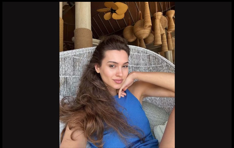 O fostă concurentă Miss Univers a murit după ce mașina în care se afla a lovit un elan
