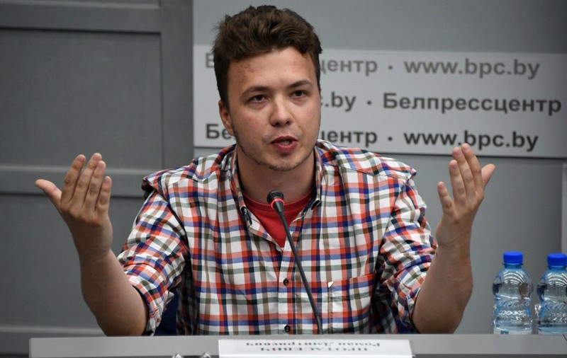 Fostul jurnalist Roman Protasevici, pentru care Belarus a deturnat un avion, condamnat la opt ani de închisoare