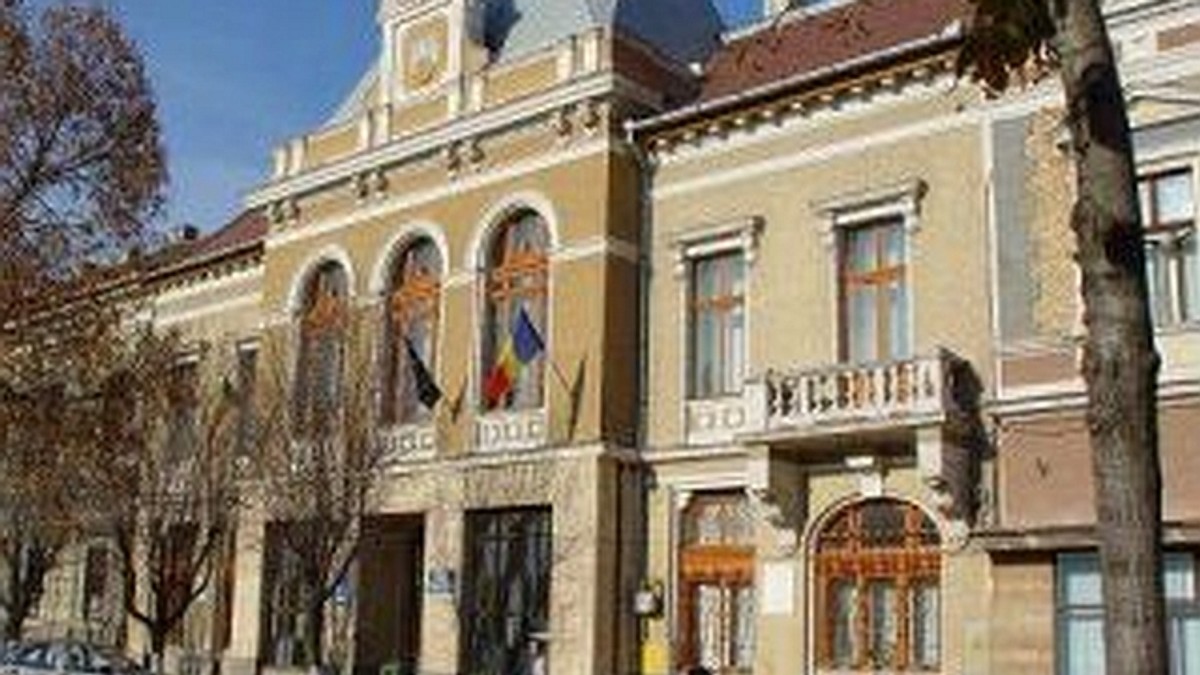 Concedieri la Primăria Deva