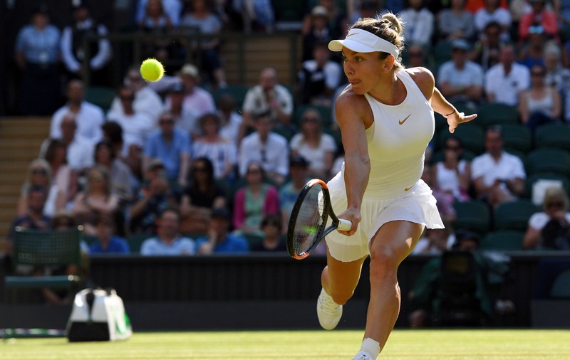 Simona Halep s-a calificat în turul II la Wimbledon 2019, după 6-4, 7-5, cu Aliaksandra Sasnovich. Simo a acuzat probleme medicale