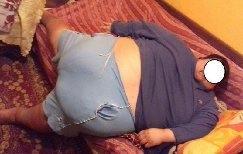 Un tânăr de 200 de kilograme din Cluj, refuzat de spitale, a murit. Mama băiatului: "Nimeni nu te ajută dacă nu ai bani"
