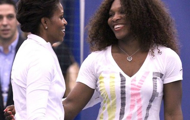 Foto | Michelle Obama, în duel cu Serena Williams