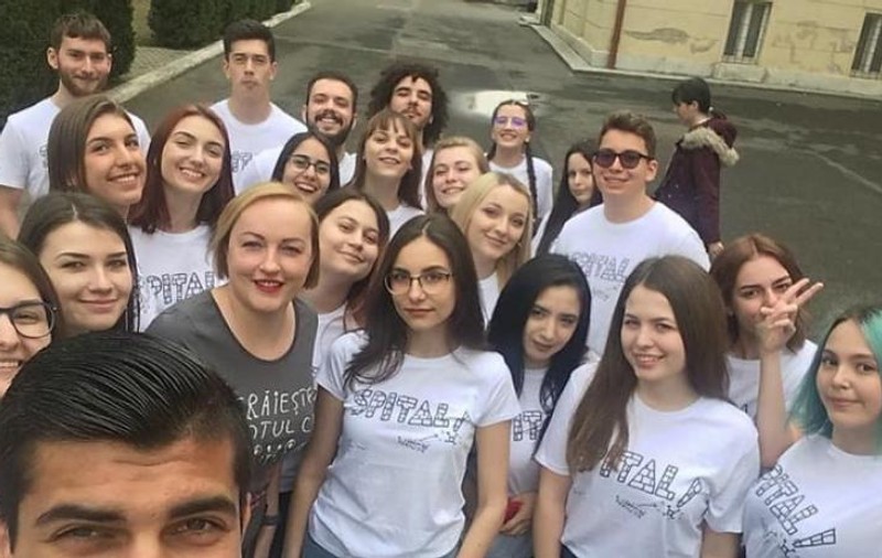 Gestul impresionant al unor elevi clujeni. Și-au donat economiile pentru primul spital de oncologie pediatrică din România