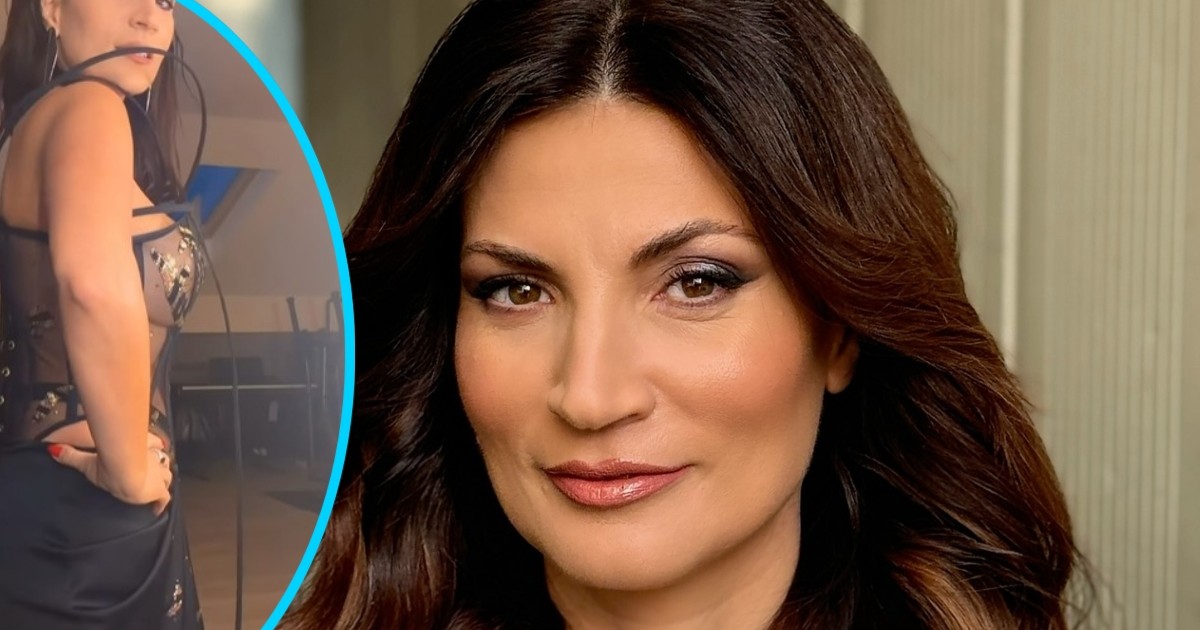 Ioana Ginghină a îmbrăcat o rochie transparentă