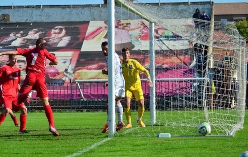 Liga 2, etapa a 11-a. Rapid a câștigat clar la SC Bacău! UTA a învins Chindia și a preluat fotoliul de lider în seria de Vest. ”U” Cluj a făcut spectacol. 7 goluri la Pojorâta