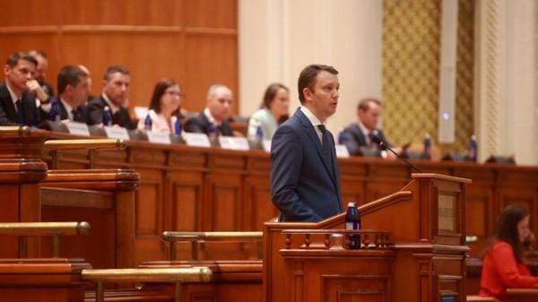 Guvernul lui Siegfried Mureșan a picat la votul din Parlament. Foto: Eli Driu / Libertatea