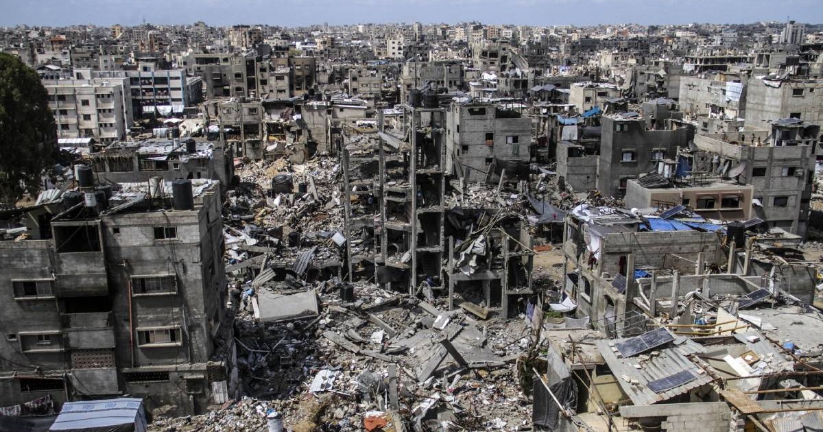 cladiri daramate dupa bombardamente in nordul fasiei gaza