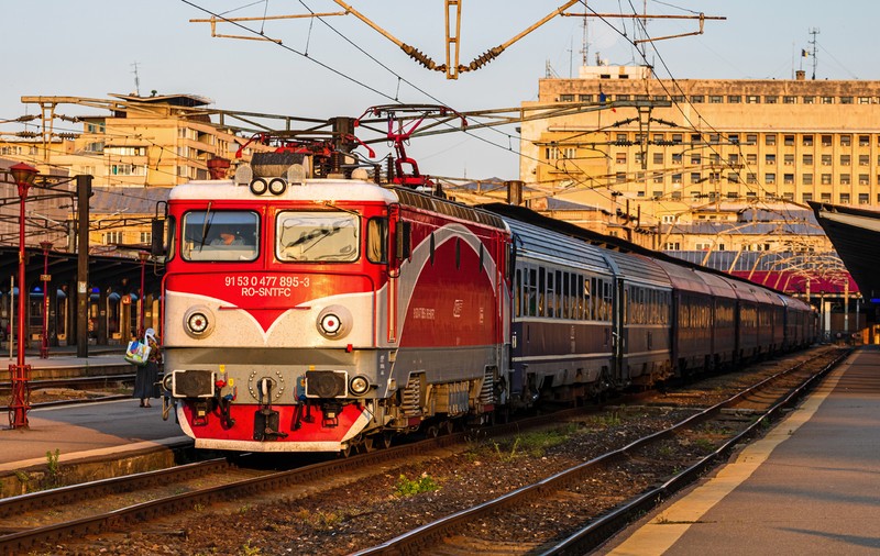 Falimentul infrastructurii publice, în direct: Despre distrugerea CFR sau cum ne tăiem venele României